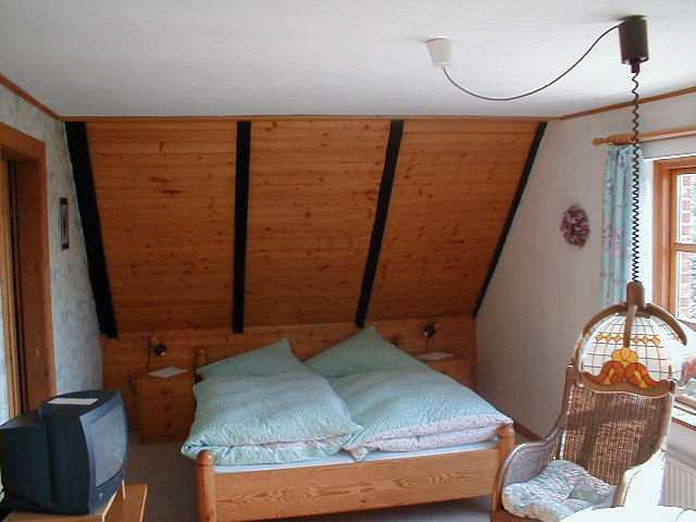 Betten  im Wohn-/Schlafraum der Ferienwohnung